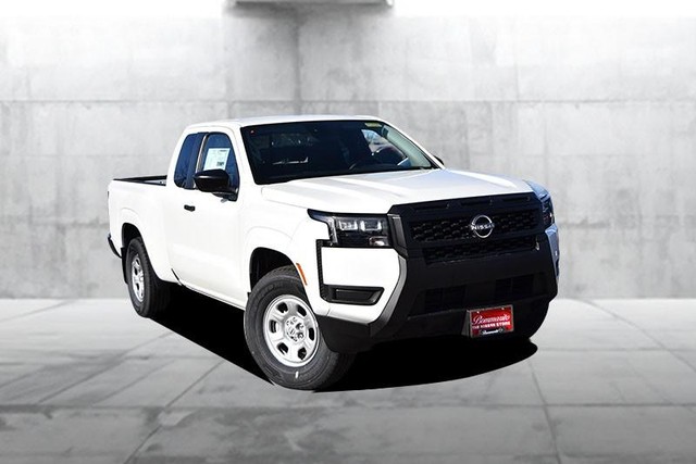 Nissan Frontier Vehicle Image 02