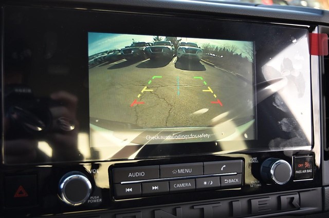 Nissan Frontier Vehicle Image 16