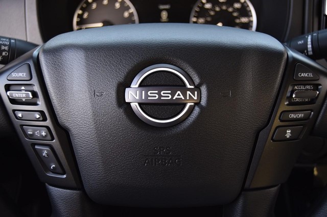 Nissan Frontier Vehicle Image 21