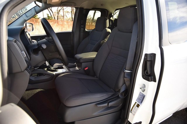 Nissan Frontier Vehicle Image 22