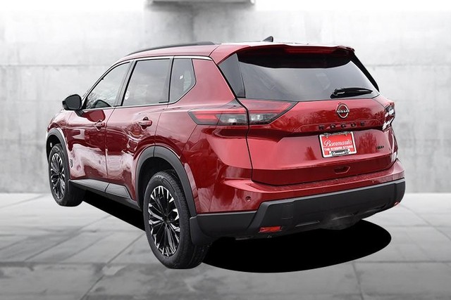 Nissan Rogue Vehicle Image 07