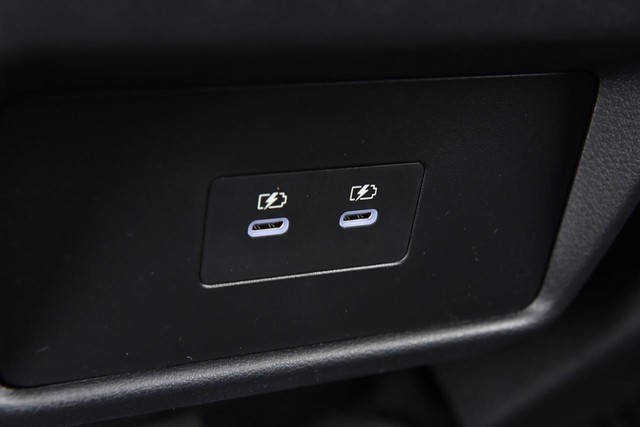 Nissan Rogue Vehicle Image 27