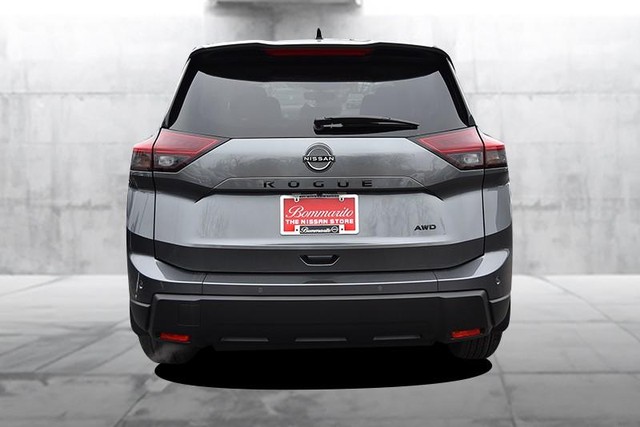 Nissan Rogue Vehicle Image 06