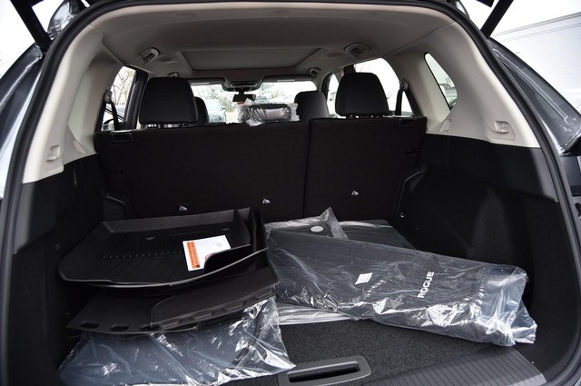 Nissan Rogue Vehicle Image 28