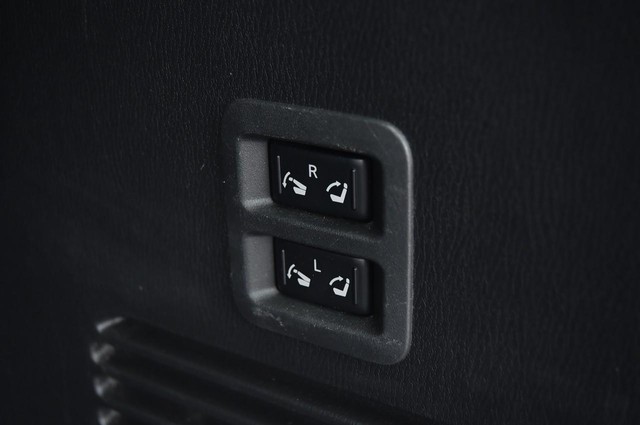 Nissan Armada Vehicle Image 35