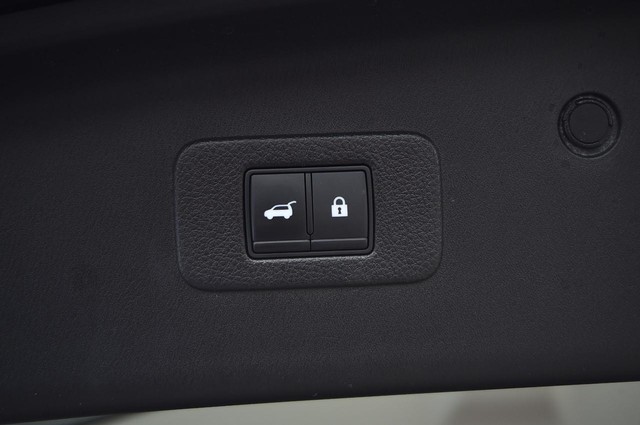 Nissan Armada Vehicle Image 36