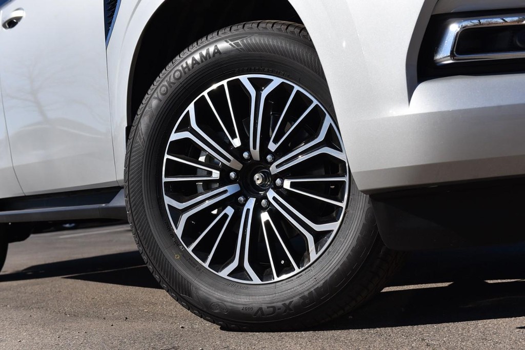 Nissan Armada Vehicle Image 03