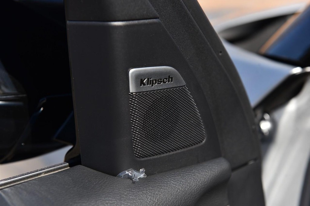 Nissan Armada Vehicle Image 11