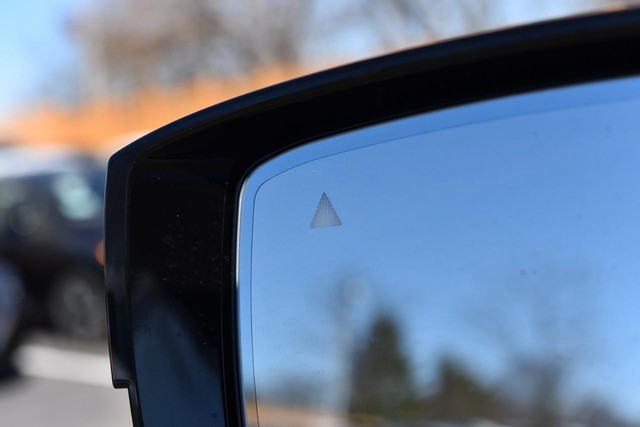 Nissan Armada Vehicle Image 12