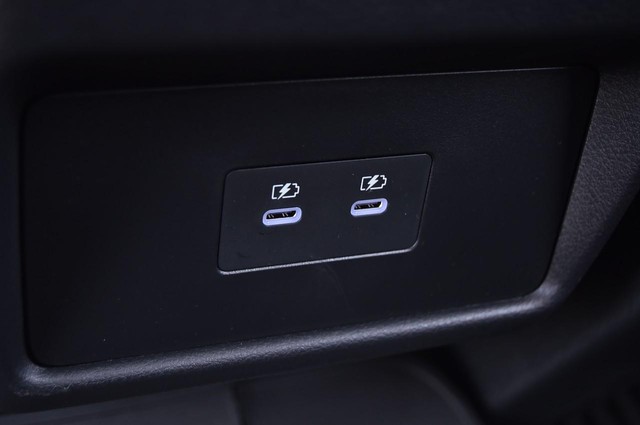 Nissan Rogue Vehicle Image 27