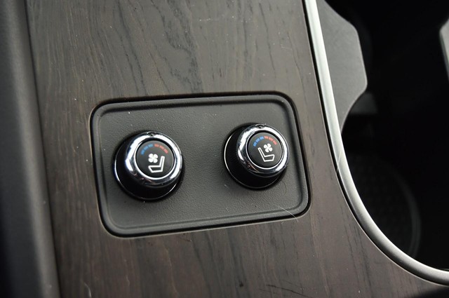 Nissan Murano Vehicle Image 21