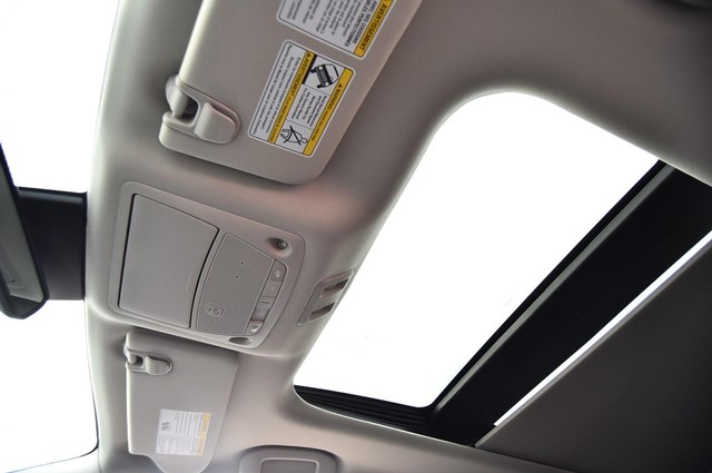 Nissan Murano Vehicle Image 25