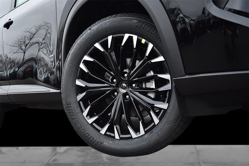 Nissan Rogue Vehicle Image 03