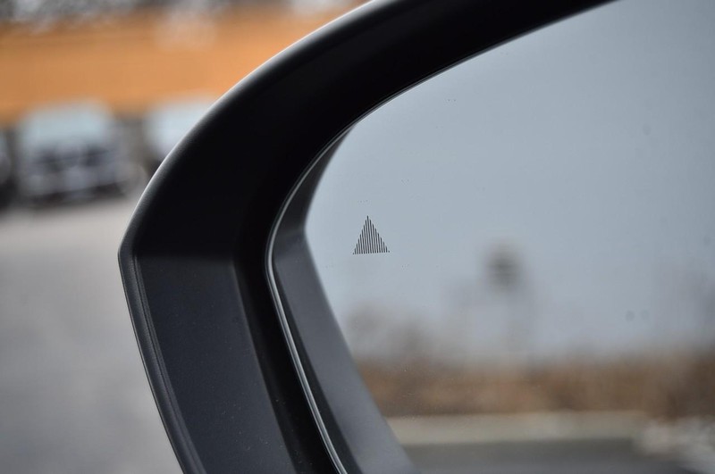 Nissan Rogue Vehicle Image 10