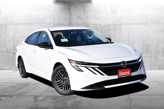 Nissan Sentra Vehicle Image 02