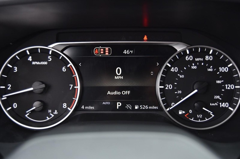 Nissan Rogue Vehicle Image 12