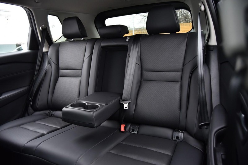 Nissan Rogue Vehicle Image 25