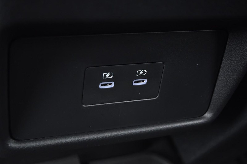 Nissan Rogue Vehicle Image 27