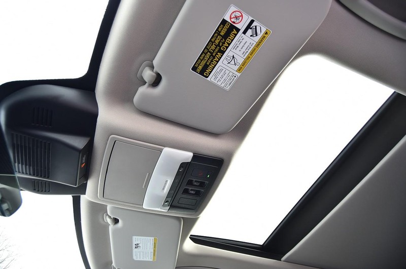 Nissan Rogue Vehicle Image 24