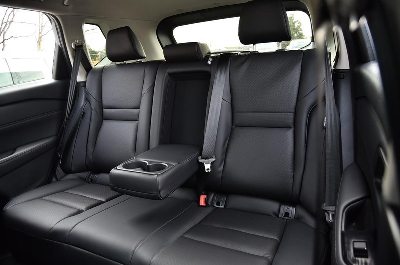 Nissan Rogue Vehicle Image 25