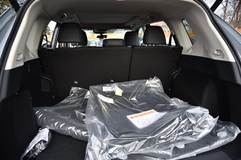 Nissan Rogue Vehicle Image 28