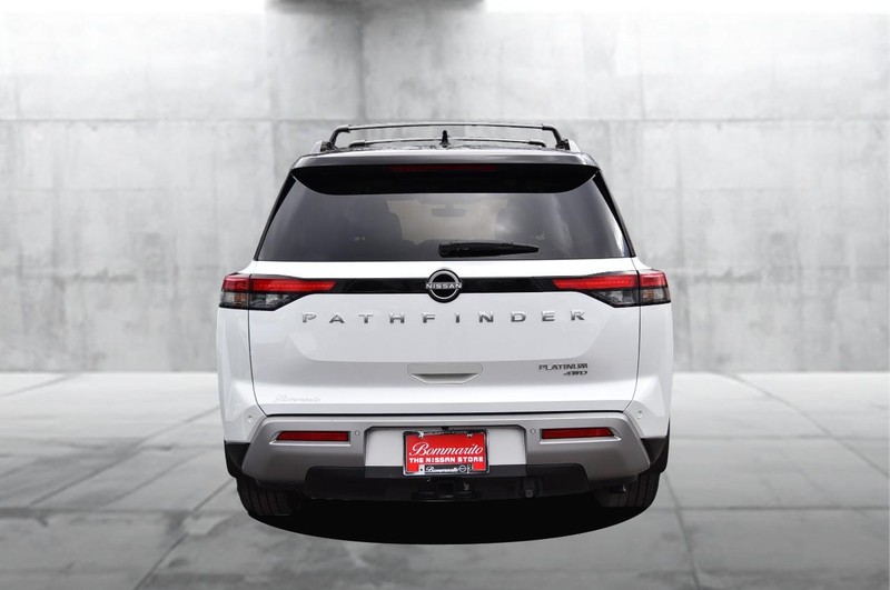Nissan Pathfinder Vehicle Image 07