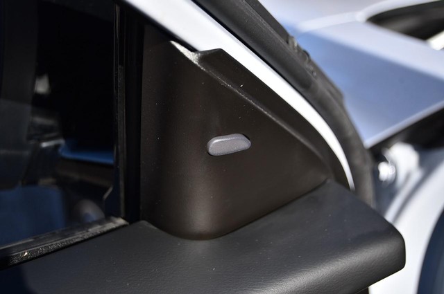 Nissan Altima Vehicle Image 10