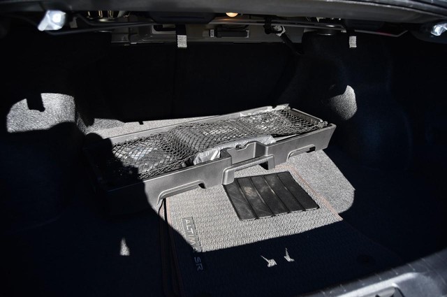 Nissan Altima Vehicle Image 28