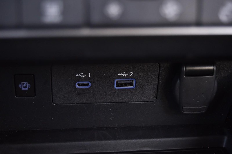 Nissan Altima Vehicle Full-screen Gallery Image 19