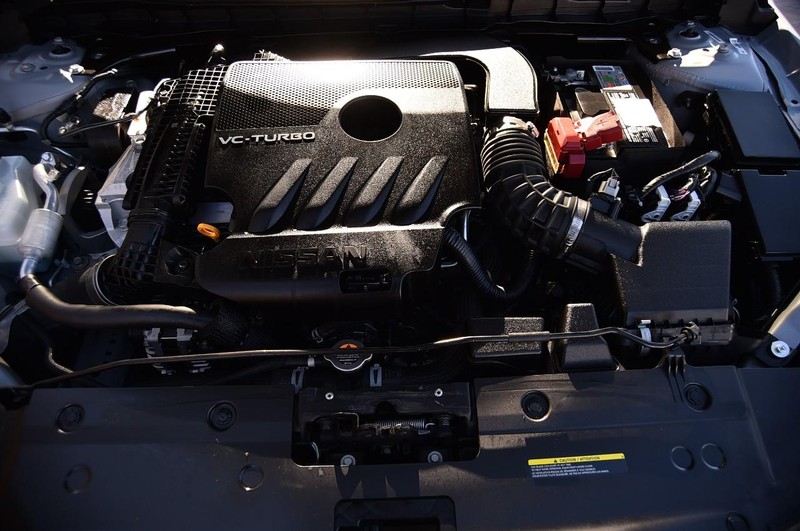 Nissan Altima Vehicle Full-screen Gallery Image 29