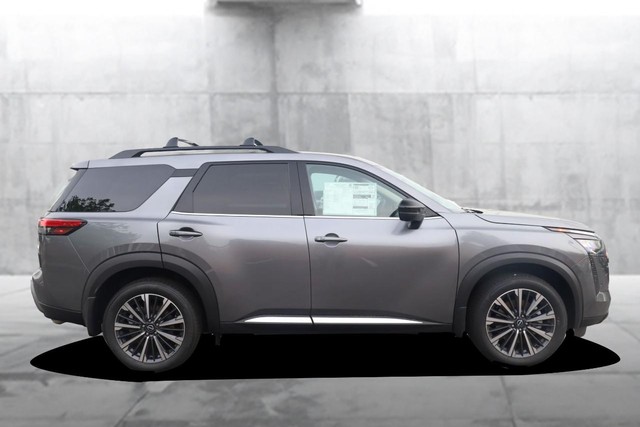 Nissan Pathfinder Vehicle Image 05