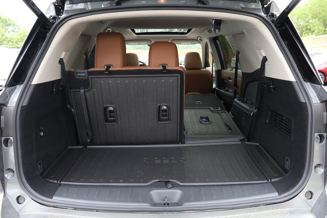 Nissan Pathfinder Vehicle Image 08