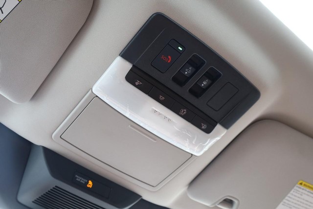 Nissan Pathfinder Vehicle Image 20