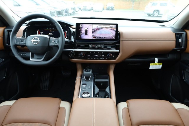 Nissan Pathfinder Vehicle Image 28