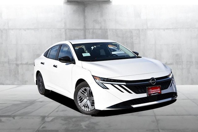 Nissan Sentra Vehicle Image 02