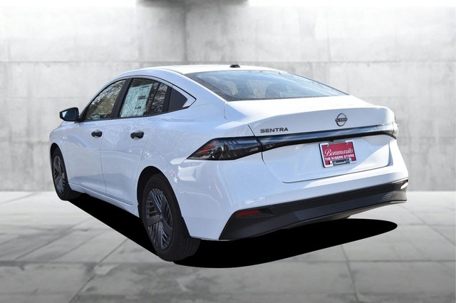 Nissan Sentra Vehicle Image 06