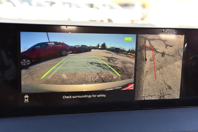 Nissan Sentra Vehicle Image 15