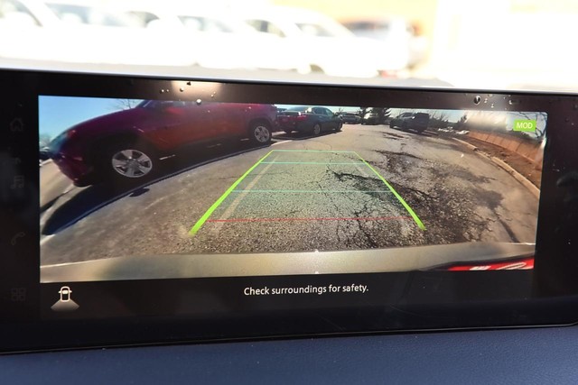 Nissan Sentra Vehicle Image 16