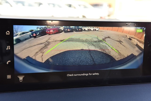 Nissan Sentra Vehicle Image 17