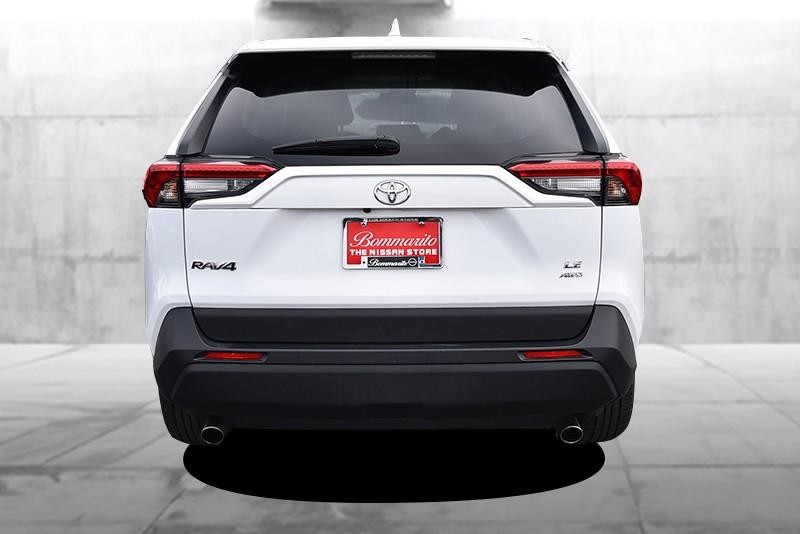 Toyota RAV4 Vehicle Image 06