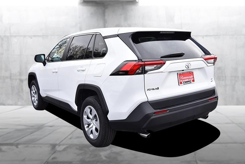 Toyota RAV4 Vehicle Image 07