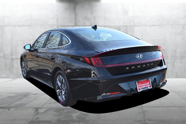 Hyundai Sonata Vehicle Image 07