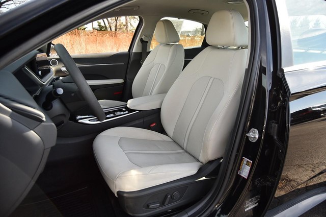 Hyundai Sonata Vehicle Image 20