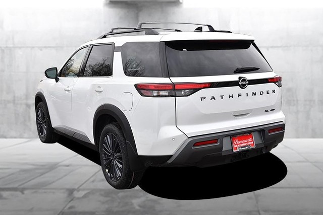 Nissan Pathfinder Vehicle Image 07