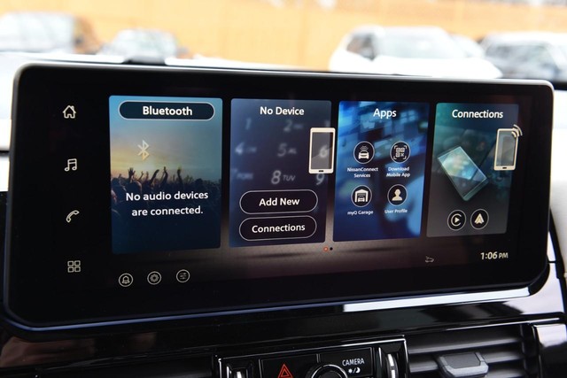 Nissan Pathfinder Vehicle Image 18