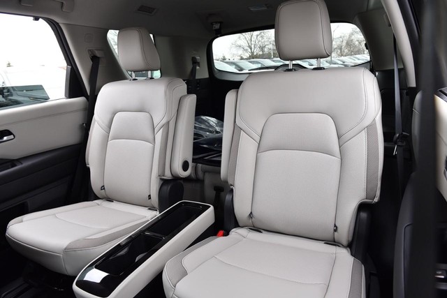 Nissan Pathfinder Vehicle Image 27