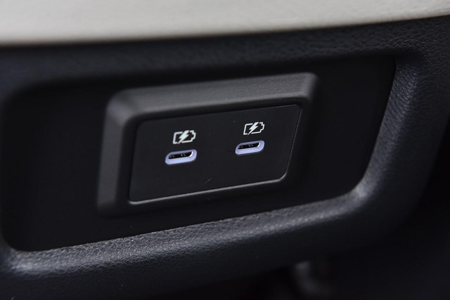 Nissan Pathfinder Vehicle Image 29