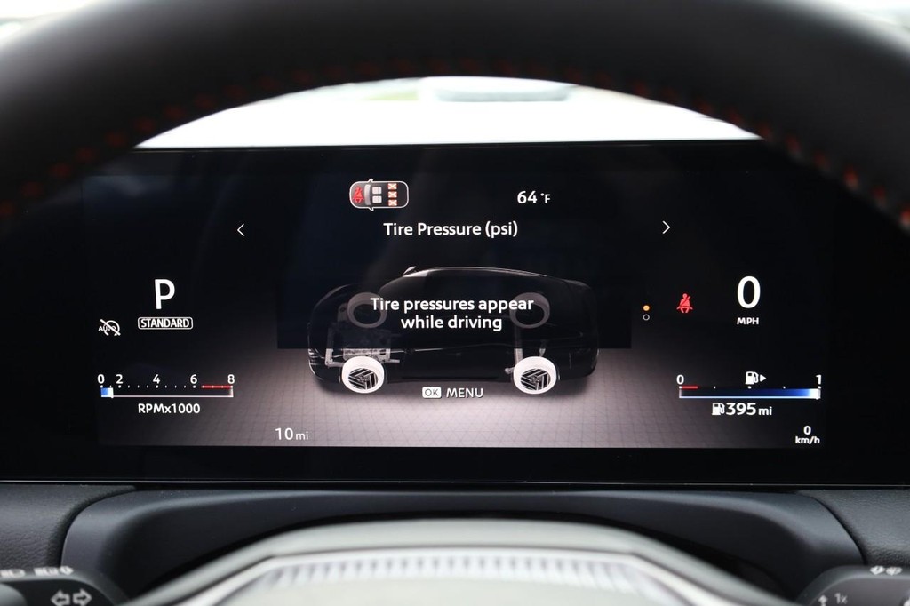 Nissan Sentra Vehicle Full-screen Gallery Image 10