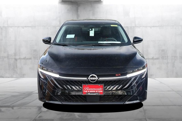 Nissan Sentra Vehicle Image 04