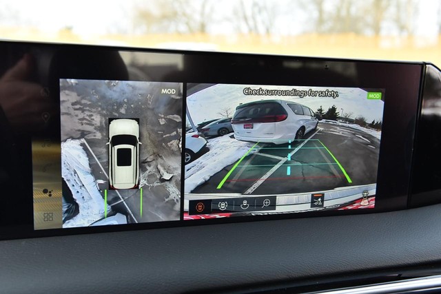 Nissan Armada Vehicle Image 15